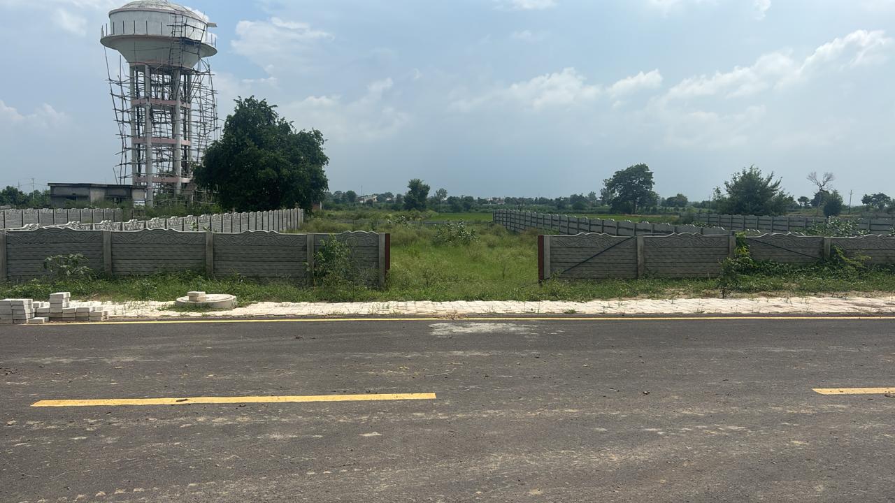 Freehold industrial plots in Baghpat with 40ft to 80ft wide roads, zoned for non-polluting factories