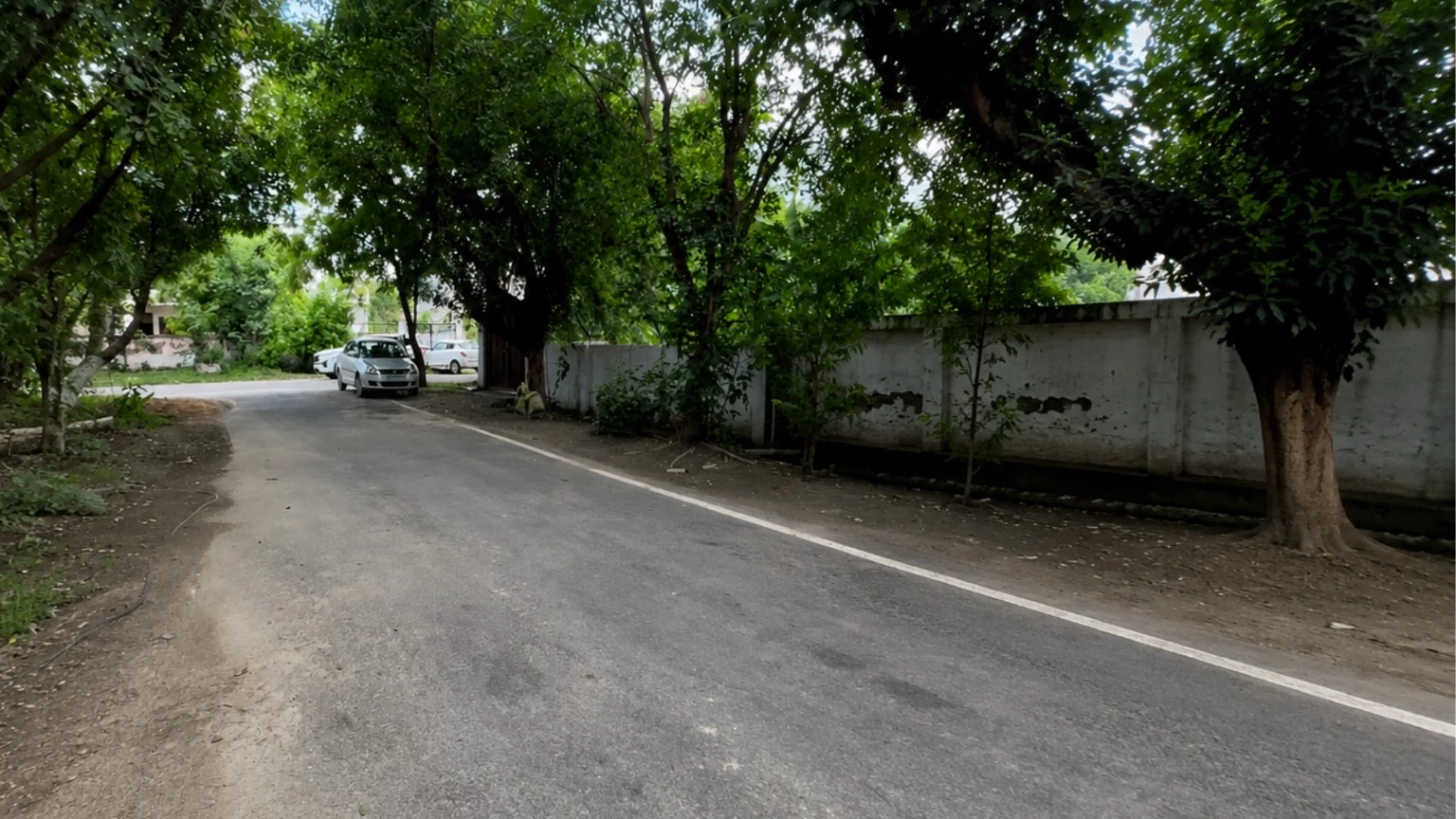 Completed residential plot next to corner in Sector 93B Noida